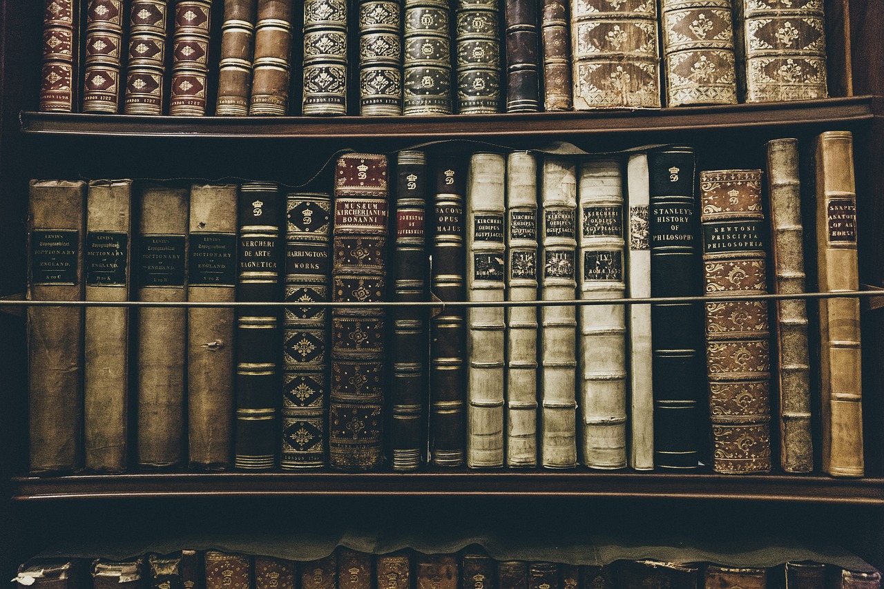Reading Old Tin: How to Date and Appreciate Antique Metalware